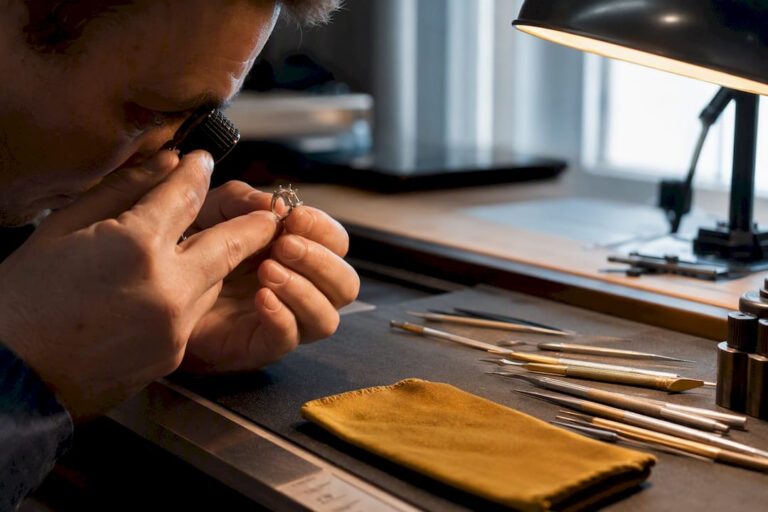 Finish Your Engagement Ring in 4–8 Weeks Without Retail Markup