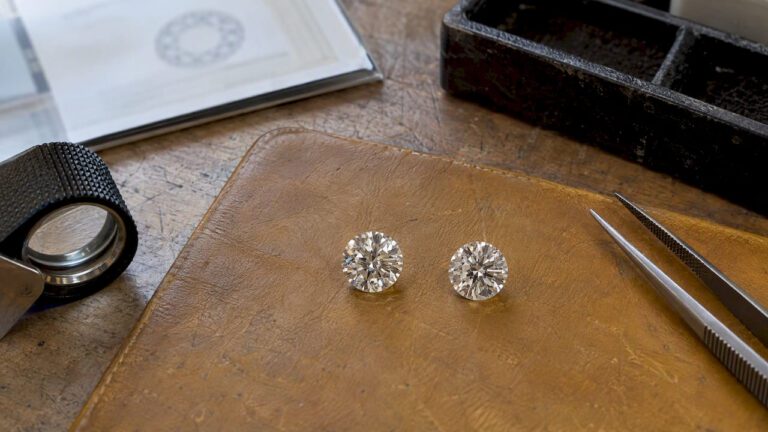 Certified vs Non-Certified Diamonds: What Buyers Should Know