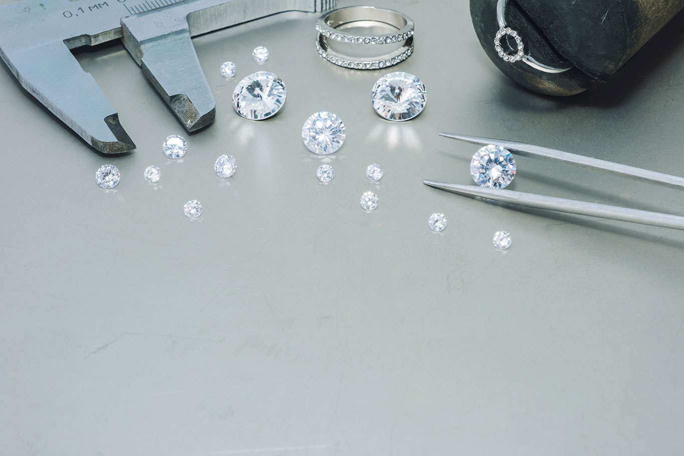 Diamonds and gemstones sourced directly by USA Jewels