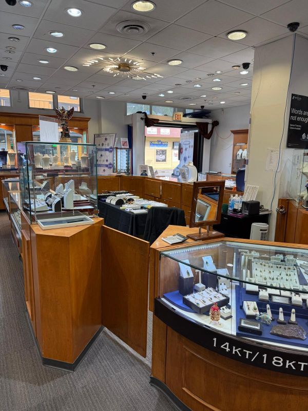 14K and 18K gold jewelry display at USA Jewels Ketchikan