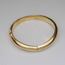 14k Yellow Gold Cleavage Bangle