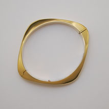 14K Yellow Gold Modern Bangle