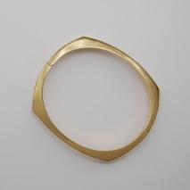 14K Yellow Gold Asymmetrical Cushion Bangle