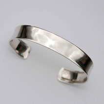 18K White Gold Cuff Bangle Bracelet 12.0mm