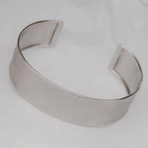 Sterling Silver 19.0mm Cuff Bangle, Hammered, Satin