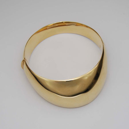 7-Inch 14K Yellow Gold Chevon Bangle