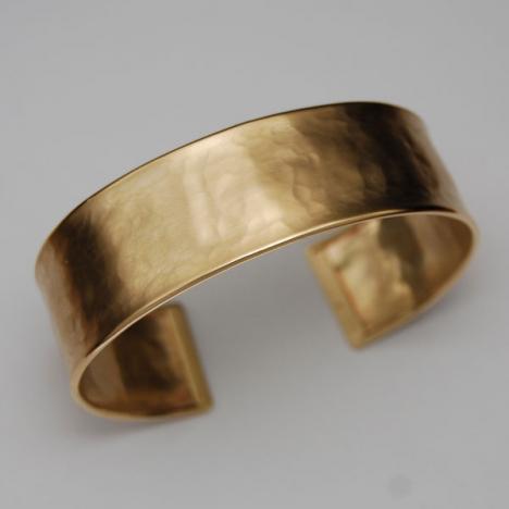 7-Inch 14K Yellow Gold Hammered Cuff Bangle 19.0mm, Satin