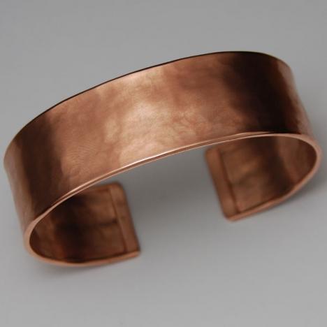 7-Inch 14K Rose Gold Hammered Cuff Bangle 19.0mm, Satin