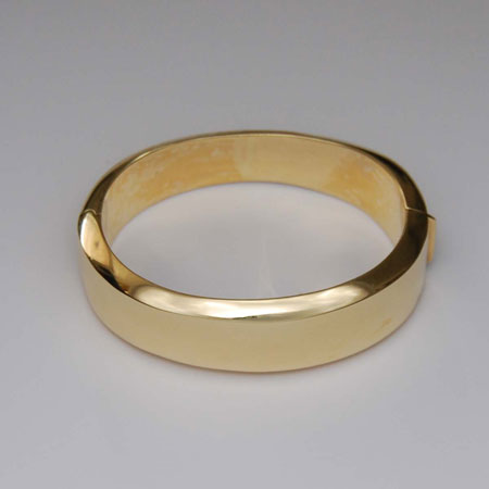 7-Inch 14K Yellow Gold Hinged Bangle, 60.0mm