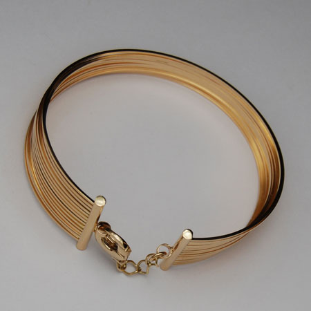 7-Inch 18K Yellow Gold Wire Bangle Bracelet, 14 Row With Clasp