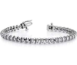 Shiny Curve-Link Diamond Bracelet