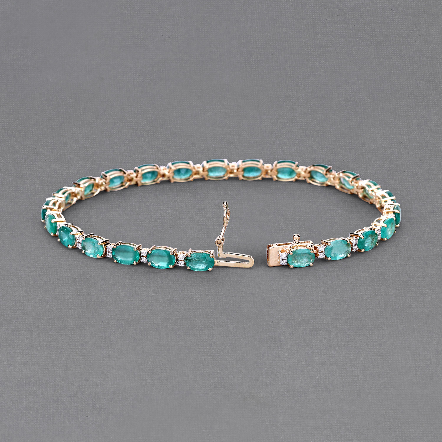 9.90 Carat Genuine Zambian Emerald and White Diamond 14K Yellow Gold Bracelet 2.20 C.T.W 14K yellow gold - view 4
