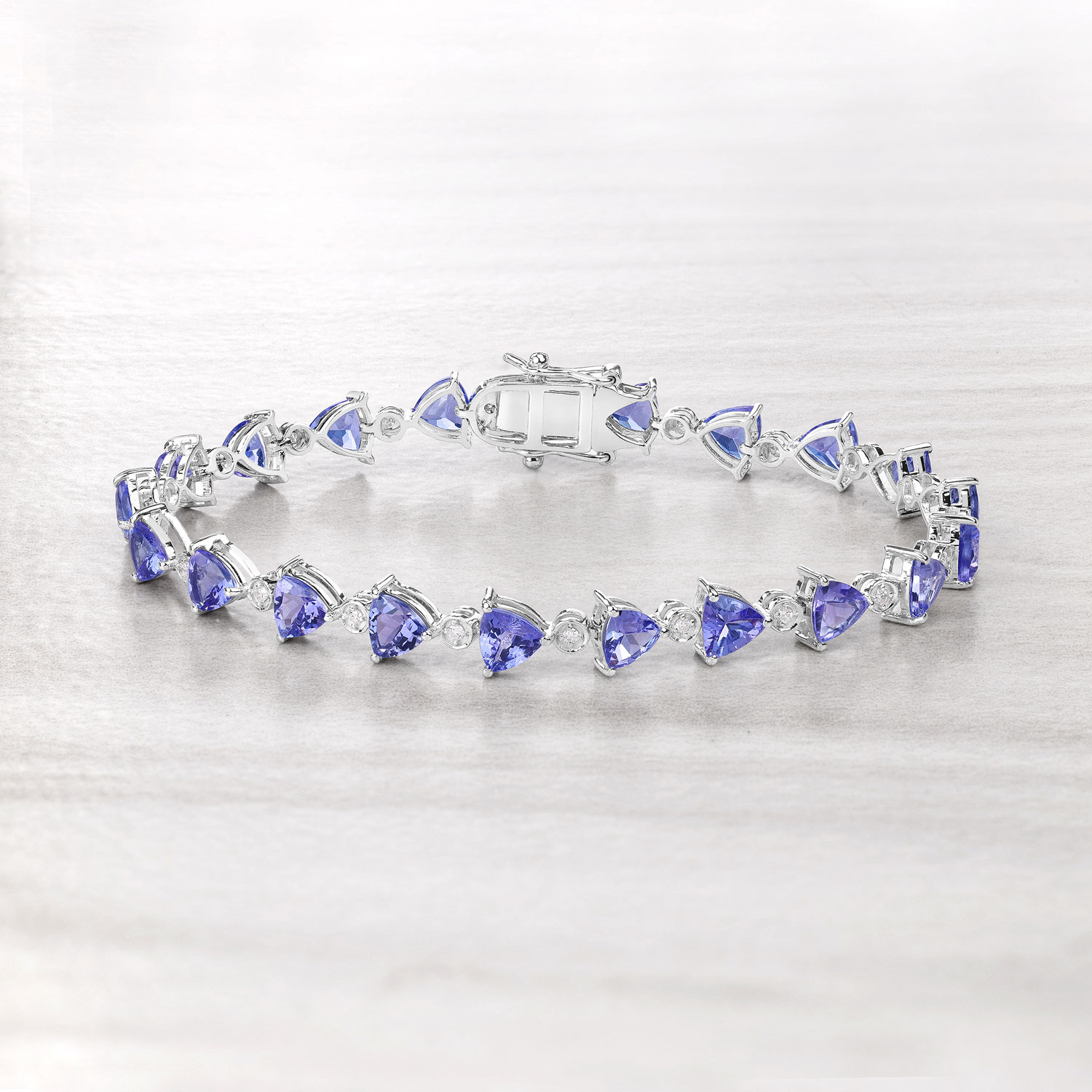 9.24 Carat Genuine Tanzanite and White Diamond 14K White Gold Bracelet 9.24 C.T.W 14K white gold - view 5