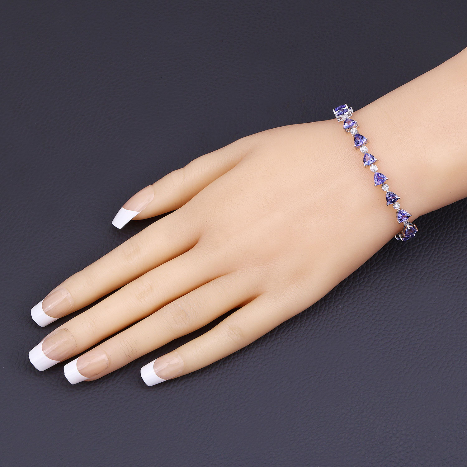 9.24 Carat Genuine Tanzanite and White Diamond 14K White Gold Bracelet 9.24 C.T.W 14K white gold - view 3