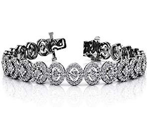 Heirloom Round Center Diamond Bracelet