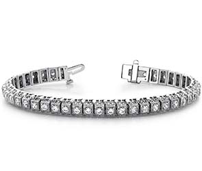 Millgrain Square Link Diamond Bracelet