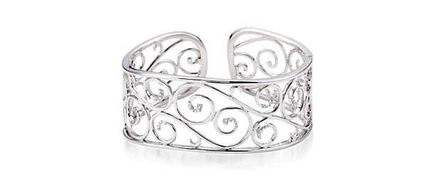 Diamond Cuff Bracelet 1/4 Carat Total Weight