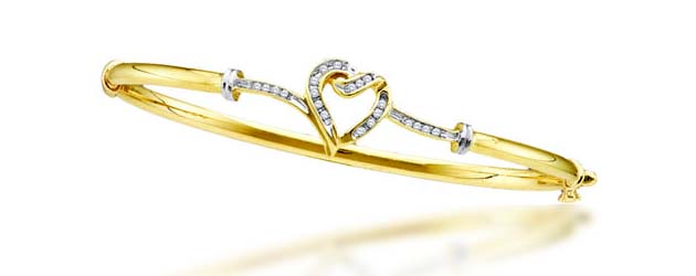 Diamond Heart Bangle Bracelet 1/10 Carat Total Weight