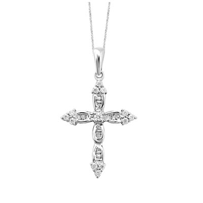 Diamond Fashion Coss Pendant Cross 1/4 Carat Total Weight