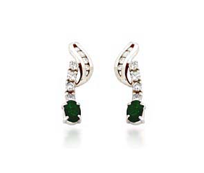 Hanging Emerald and Diamond Earrings