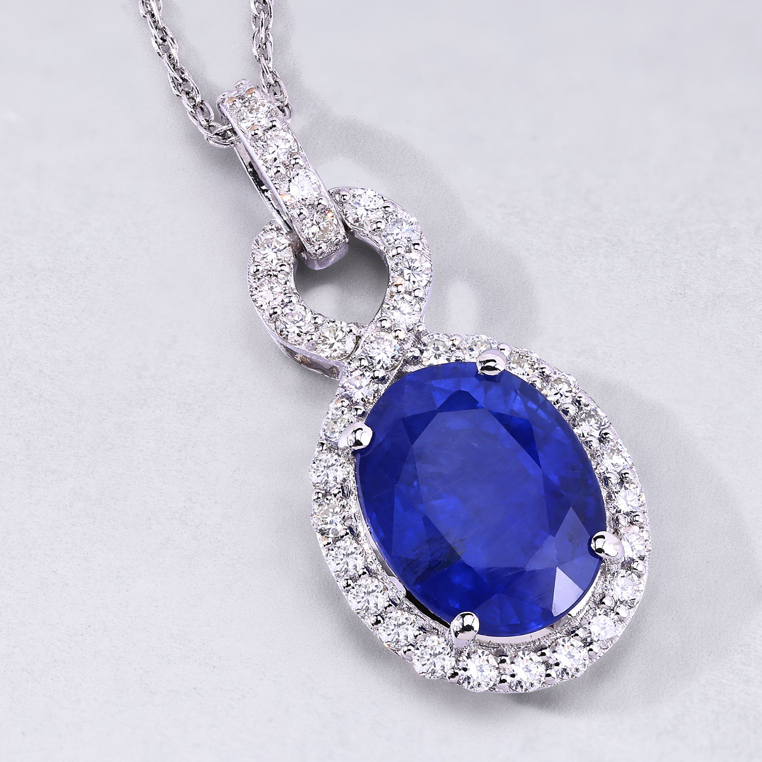 2.92 Carat Genuine Ceylon Blue Sapphire and White Diamond 18K White Gold Pendant 2.92 C.T.W 18K white gold - view 6