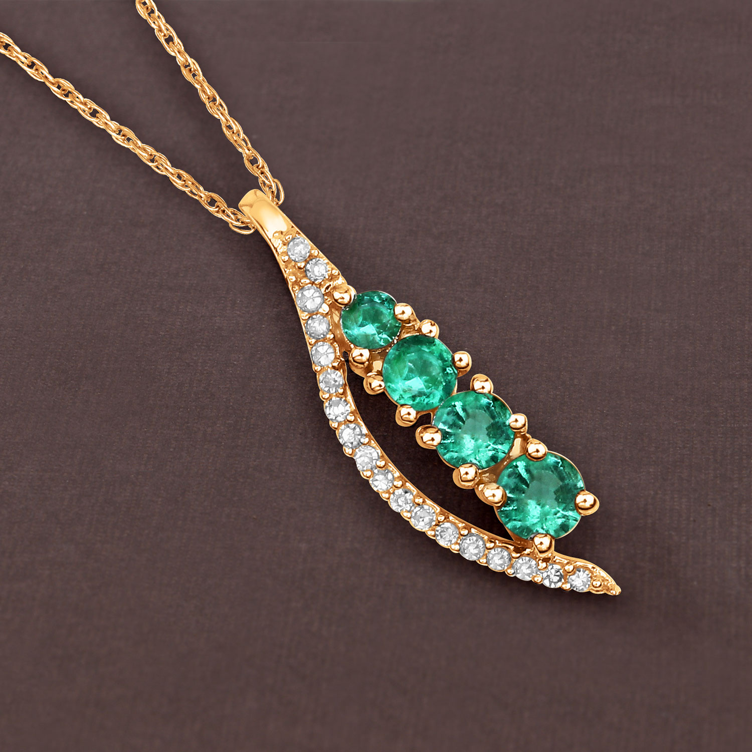 0.34 Carat Genuine Zambian Emerald and White Diamond 14K Yellow Gold Pendant 0.34 C.T.W 14K yellow gold - view 7