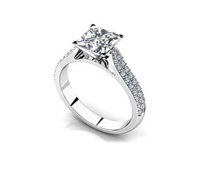 Splendid Romance Princess Cut Diamond Engagement Ring