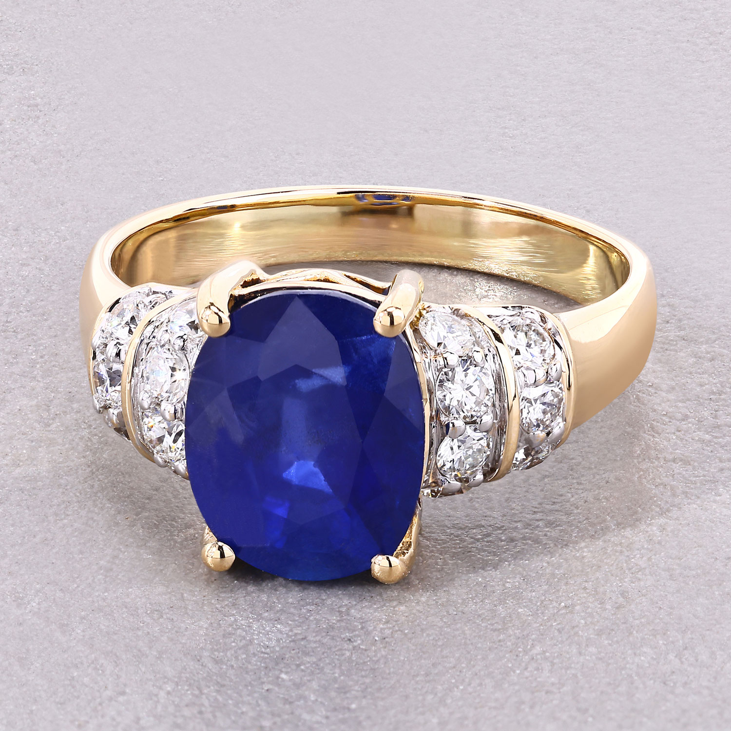 4.26 Carat Genuine Ceylon Blue Sapphire and White Diamond 18K Yellow Gold Ring 4.26 C.T.W 18K yellow or white gold - view 3