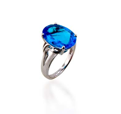 Sterling Silver Blue Topaz Ring 5.5 Carat Total Weight