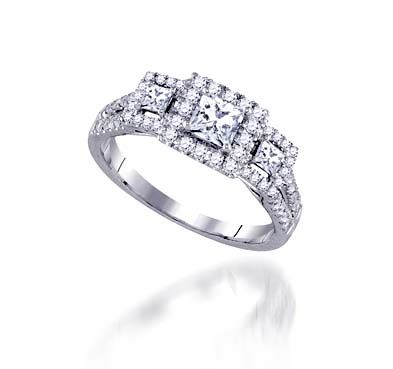 Diamond Princess Cut Halo Style Ring 1.40 Carat Total Weight