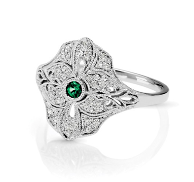 Vintage Emerald & Diamond Flower Ring 1/4 Carat Total Weight