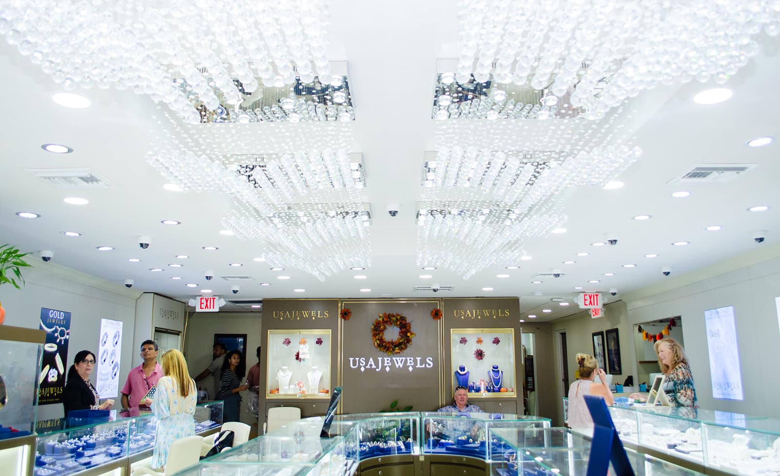 USA Jewels staff ready to welcome customers