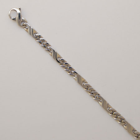 8-Inch 18K White Gold Fancy Link Bracelet 4.1mm