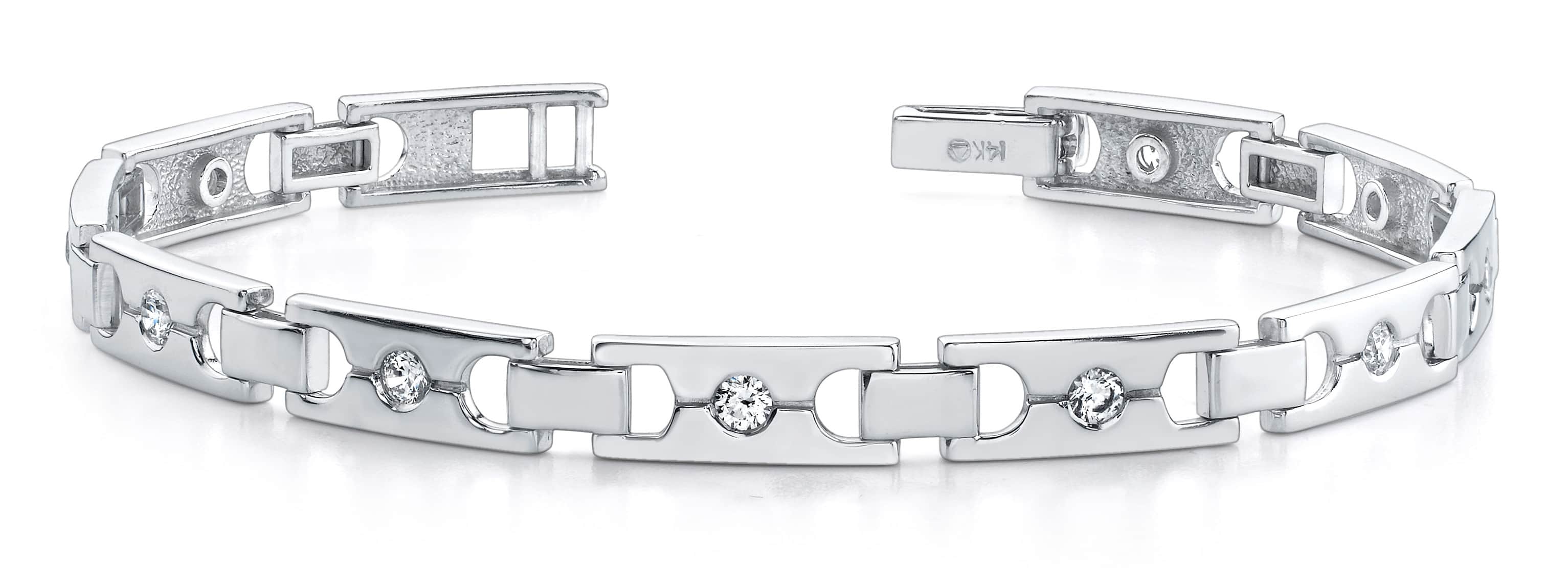 Single Diamond Buckle Link Bracelet 0.95 Carat Total Weight